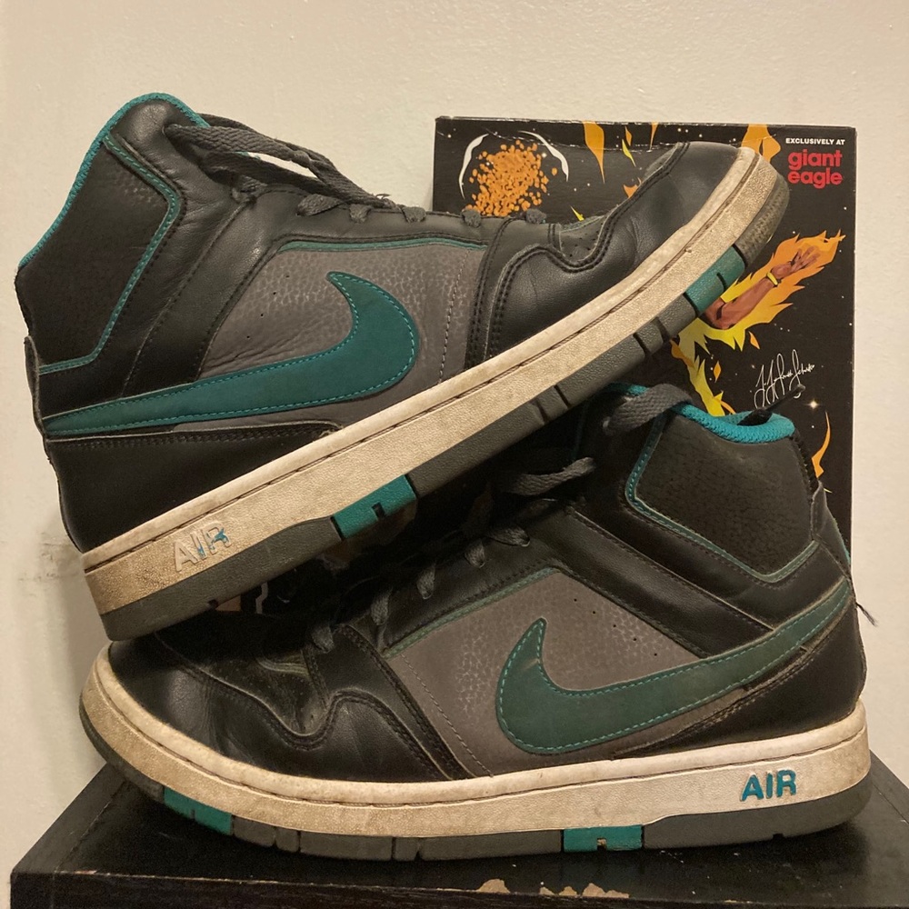 *Restores* jordan mids